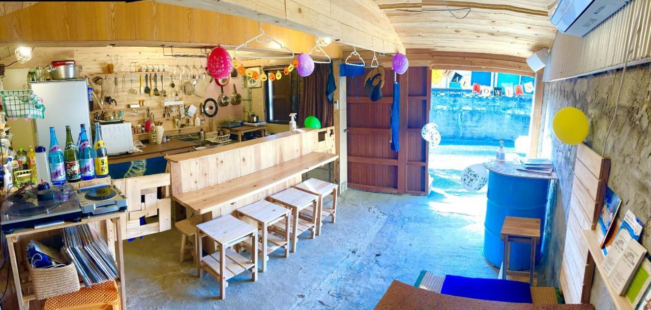 奄美ゲストハウス Hub A Nice Inn Setouchi  ภายนอก รูปภาพ