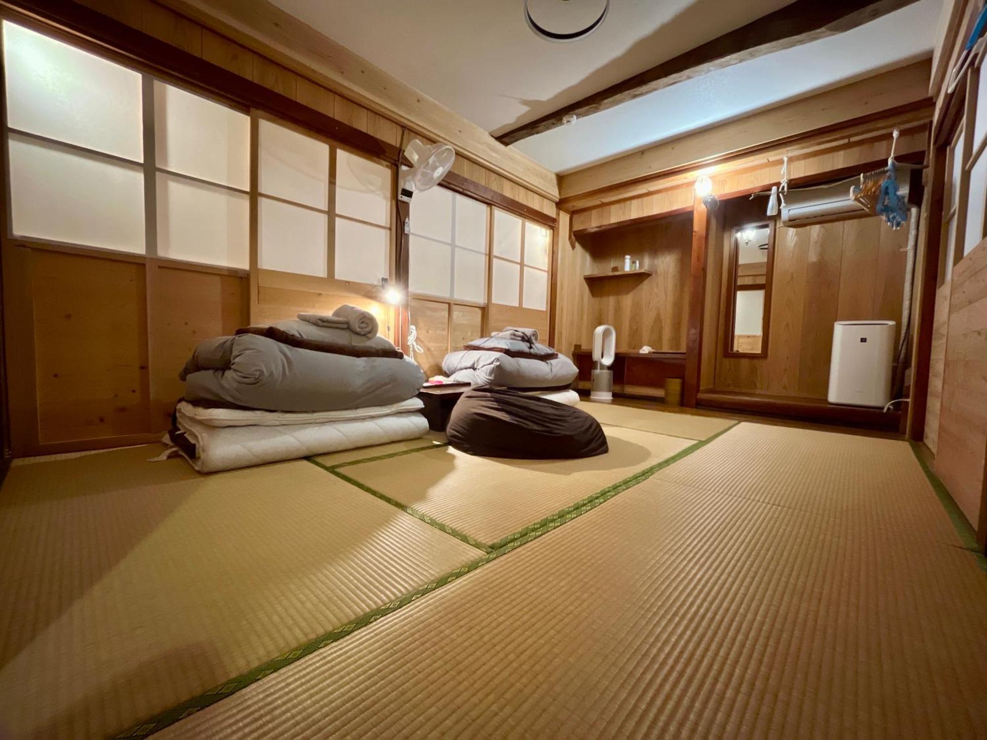 奄美ゲストハウス Hub A Nice Inn Setouchi  ภายนอก รูปภาพ