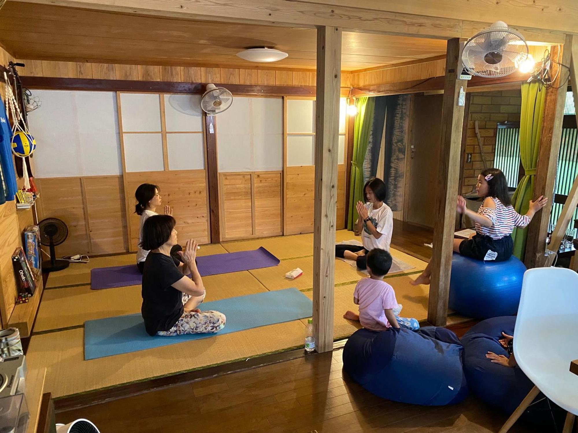 奄美ゲストハウス Hub A Nice Inn Setouchi  ภายนอก รูปภาพ