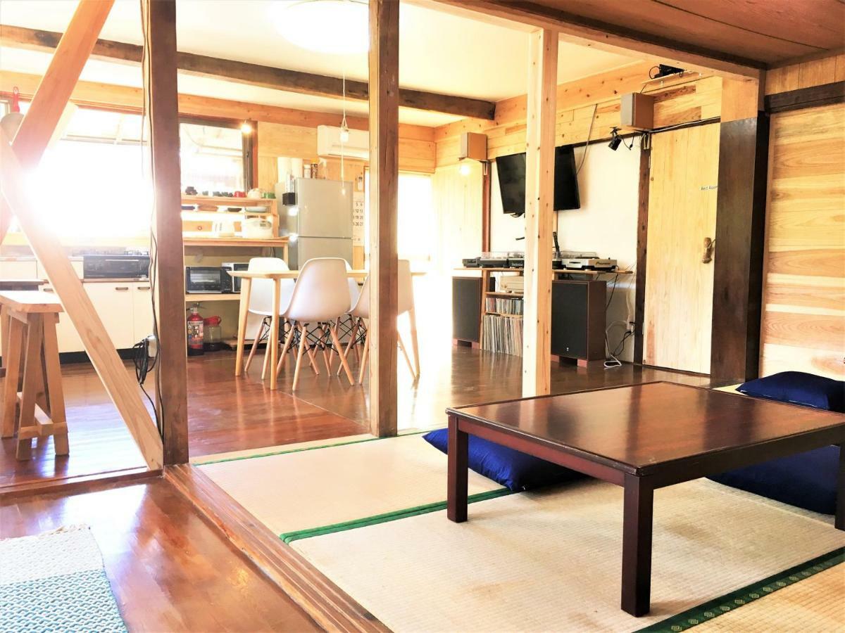 奄美ゲストハウス Hub A Nice Inn Setouchi  ภายนอก รูปภาพ