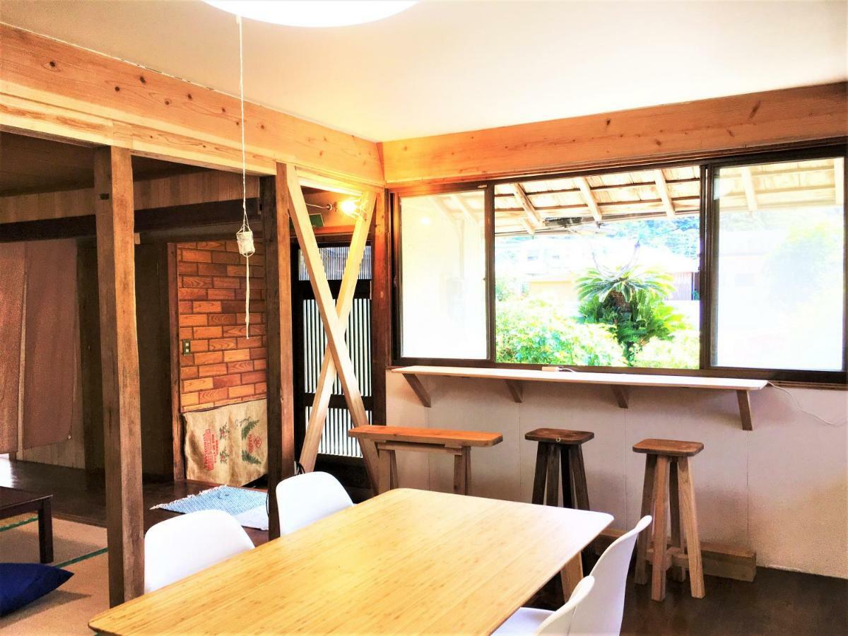奄美ゲストハウス Hub A Nice Inn Setouchi  ภายนอก รูปภาพ